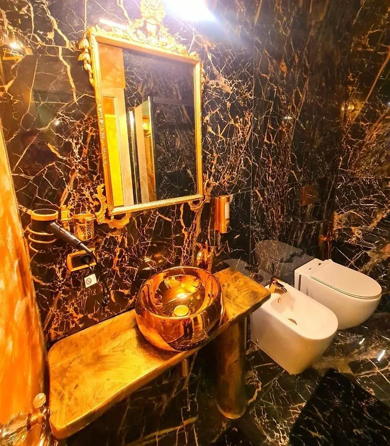 Suite Botticelli Albavilla Love hotel