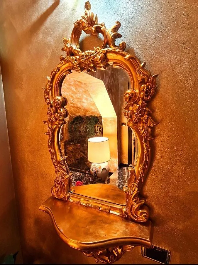 Suite Botticelli Albavilla 0*,  İtalya