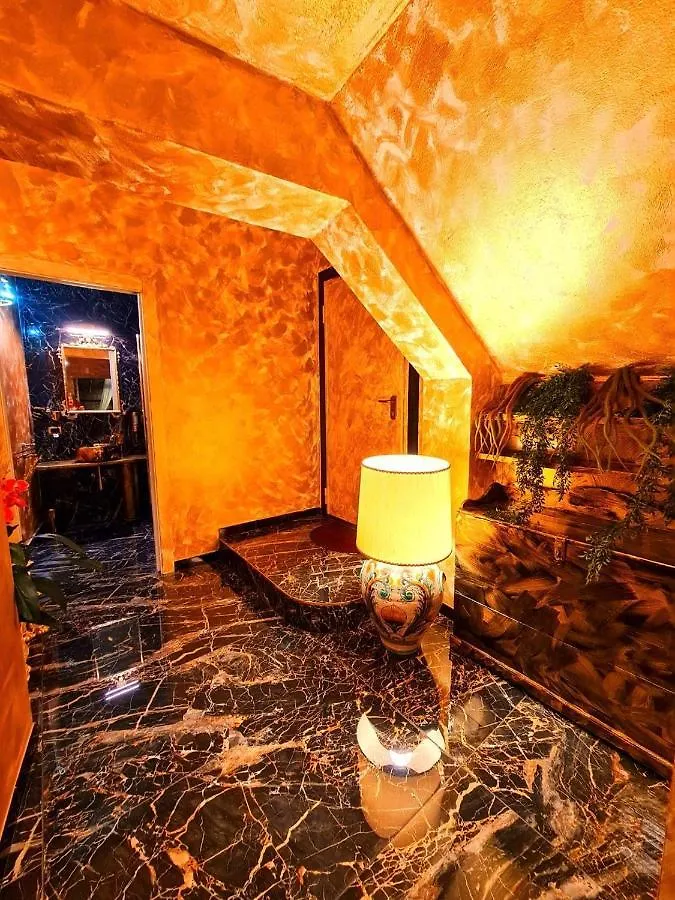 Suite Botticelli Albavilla Italy